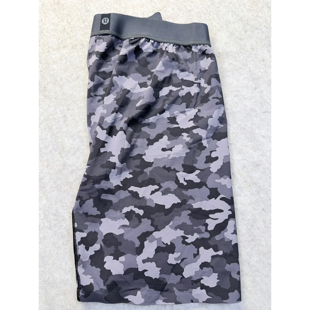 Lululemon Boxer Briefs Men Large Gray‎ Camo Always In Motion Long 7